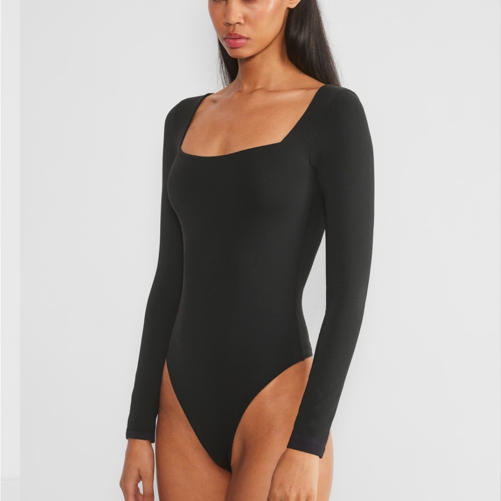 Wilfred square neck black longsleeve bodysuit